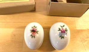 2 Japan Porcelain Bisque Miniature Trinket Egg Boxes - 2"ORGINAL BOX - Picture 1 of 2
