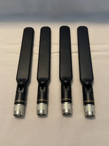 LOT of (4) - Cisco BLACK Antenna AIR-ANT2524DB-R DUAL BAND 2.4GHz 5GHz 3.5 dBi - Picture 1 of 3