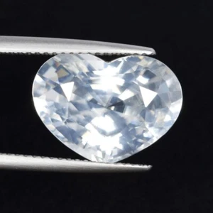 12.19 ct HI END LUSTROUS NATURAL WHITE ZIRCON CAMBODIA  HEART See Vdo 5741 DIS - Picture 1 of 3