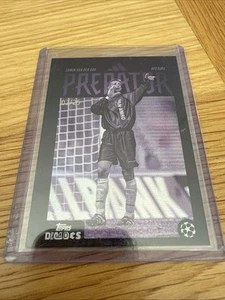 Edwin Van Der Sar Adidas Predator Topps Decades /25 - Bild 1 von 2