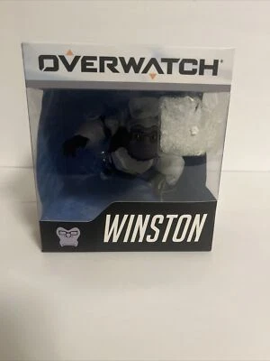 Boneco de vinil Overwatch Winston fofo mas mortal médio Blizzard CAIXA DANIFICADA  - Imagem 1 de 4