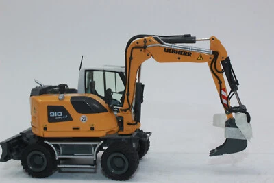 NZG 1000 Liebherr A 910 Compact Bagger mit Löffel +Greifer Bauma 2019  1:50 NEU  - Bild 1 von 4