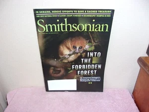 VINTAGE SMITHSONIAN MAGAZINES ,,OCEANOGRAPHY TRUMPHS IN WWII..JULY / AUG, 2022 - Picture 1 of 4