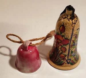 Ceramic Bells Lot of 2 Painted Bells 3.25"H x 2"W & 1.75"H x 1.5"W - Bild 1 von 4