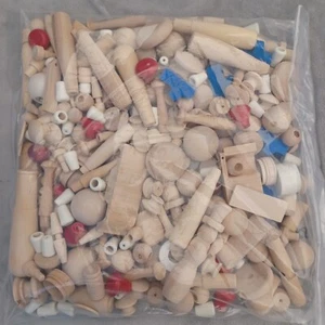 Lote mixto de 250+ piezas de madera surtidas sin terminar para manualidades y carpintería  - Imagen 1 de 22
