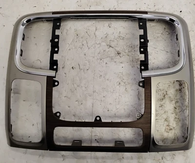 Marco bisel consola central tablero OEM 2013-2020 RAM 1500 2500 1VY911X9AG Foto 1 de 3