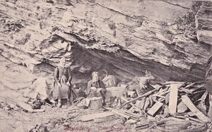 FAN Pre 1919 Postcard, Cave Dwellers, Downderry, Kernow - Picture 1 of 1