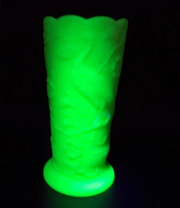 Vintage Fenton 7.5” Peacock Garden Vase in Satin Lime Custard. Glows - Picture 1 of 7
