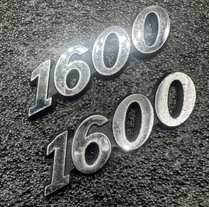 Set Of Two Fiat 1600 Vintage Car Emblem Badge - Picture 1 of 7
