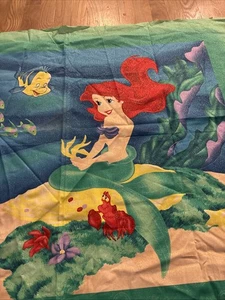 Pannello Trapuntato Disney Springs Sirenetta Tessuto Glitterato - Foto 1 di 5