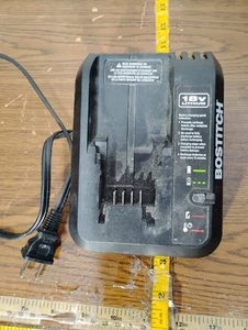 Caricabatteria originale OEM Bostitch BTC490L 18V agli ioni di litio tipo 2 funziona! - Foto 1 di 3