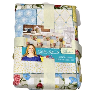 The Pioneer Woman Sweet Rose Patchwork Tischdecke Mantel 60x102in blau rot - Bild 1 von 1