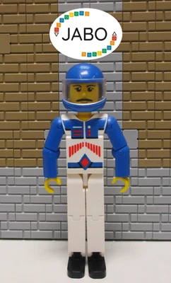 ( J 6 / 11  )   Lego Technic / Technik  Figur mit Helm - Bild 1 von 2