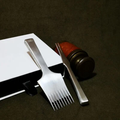 Leather Craft Olive shape Pricking Irons Stitching Lacing Punch Chisel Tool BG3 - Image 1 of 4