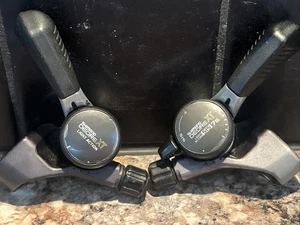 Retro Shimano Deore XT SL-M732 Light Action Schaltung Daumenschalthebel 7 x 3 fach - Bild 1 von 18