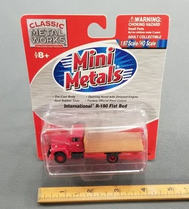 MINI METAL HO 1:87 INTERNATIONAL R-190 FLATBED TRUCK DIECAST CLASSIC METAL WORKS - Picture 1 of 8