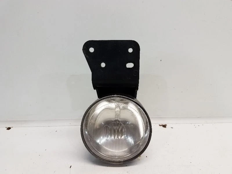 Luz antiniebla derecha para pasajero Pontiac Grand Am 1999-05 Foto 1 de 3