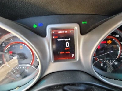Cuadro medidor velocímetro instrumento Dodge Journey 2011-2012 3,6 L automático 145.880 Foto 1 de 4