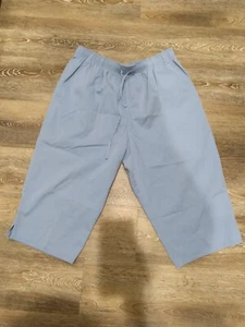 PARADISE BAY - WOMEN'S BLUE 3/4 SHORTS 16 PETITE  - Picture 1 of 6