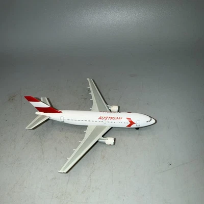 AC419926 AeroClassics A310 1/400 Model OE-LBO Austrian Airlines - Image 1 of 4