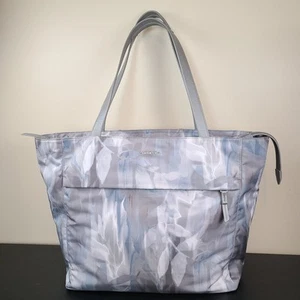 Bolso de Mano Tumi Voyageur M - Estampado Borroso - Floral *Leer* - Imagen 1 de 22