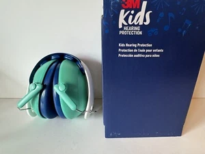 NIB 3M Children’s Ear Protection 22db Green Cushioned - Picture 1 of 7