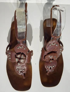 Miu Miu Brown Leather Vintage Flat Sandals Size EU39/US8 - Picture 1 of 7