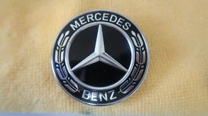 2016 TO 2021 MERCEDES BENZ E CLASS W213 HOOD EMBLEM LOGO OEM A 000 817 17 01 - Picture 1 of 5