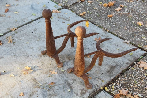 Large Antique Primitive Andirons Fireplace Inserts Log Holders HEAVY Horse Shoe Cover