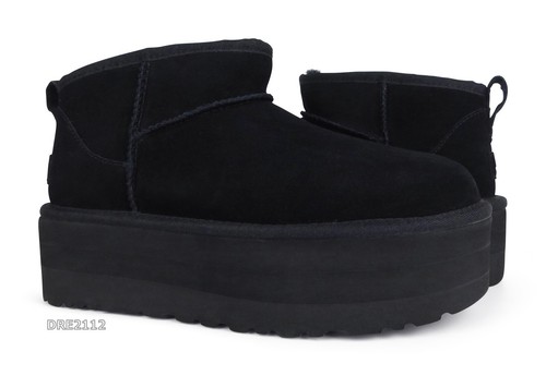 Stivali UGG Classic Ultra Mini Platform in pelliccia nera da donna taglia 11 *nuovi con scatola*