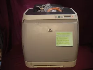 HP Color Laserjet 2600n Workgroup printer Pg Count 32,695 w/toners & Extension - Picture 1 of 11