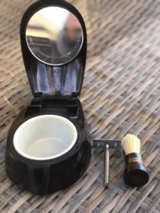 Vintage Mens Shaving Set - Bakelite, Australian made by Bex. Portable/Travel - Picture 1 of 5