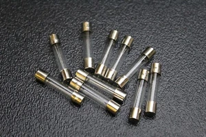 10 Stück 35 AMP AGC SICHERUNGEN VERNICKELTES GLAS SCHNELLER BLAS 1 3/16x1/4 INLINE AGC35 - Bild 1 von 8