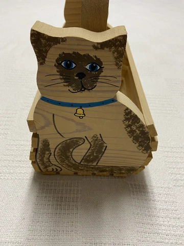 Wooden Painted Cat Basket Planter Container 9”Wx6”Dx10”H Cover