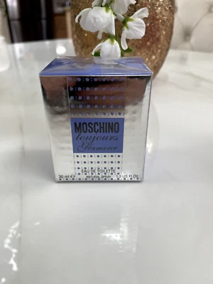 MOSCHINO TOUJOURS GLAMOUR EDT 30 ML (SPRAY) Foto 1 de 3