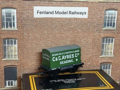 Dapol OO Gauge B91 C & G Ayres Removals 39005 GW Conflat Container - Image 1 of 4