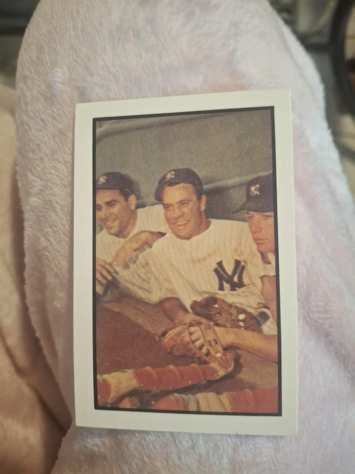 1983 C.C.C. Bowman 1953 reimpresiones en color Hank Bauer, Yogi Berra, Mickey Mantle #44 Foto 1 de 4