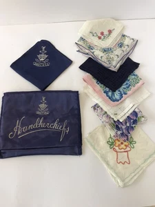 Paket 8 Vintage Taschentücher Baumwolle Leinen Blumen Mix W.R.C.N.S. Taschentücher Tasche - Bild 1 von 17