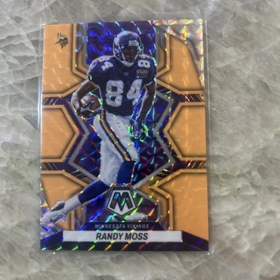2022 Panini Mosaic Randy Moss #132 Orange Fluorescent Mosaic Prizm /25 - Image 1 of 2