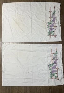 Vintage Handmade Pillowcase Rectangle Grapevine On A Fence Lace  Set Of 2 Read - Picture 1 of 9