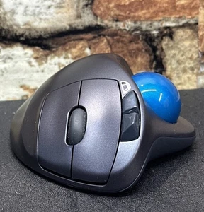 Logitech Ergo M575S Wireless Trackball Mouse, Wireless Ergonomic Mouse - READ. - Picture 1 of 4