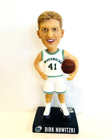 PROTOTYPE ~ Dirk Nowitzki 2007 Dallas Mavericks Rookie Bobblehead SGA Cover