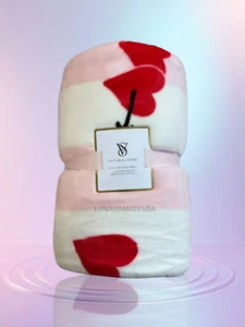 Victoria's Secret Cozy Plush Pink & White Striped Blanket Throw - Picture 1 of 4