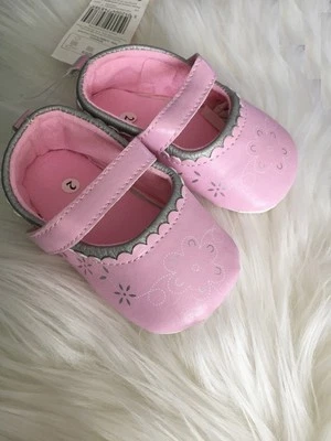 NEW Baby Girl Light Pink Pre-walker Shoes 6-12-18 months Size 3.4 - Image 1 of 4