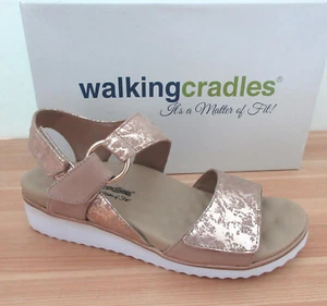 WALKING CRADLES Huntley Womens 8.5 M Taupe Leather Gold Metallic Wedge Sandals - Picture 1 of 9