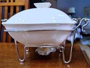 Sienna by Godinger White Ceramic Covered Chafing Dish & Metal Stand 7" Square - Picture 1 of 11