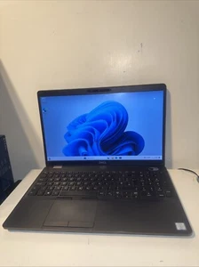 Dell 5501 15.6" - Core i7-9th Gen 2.6GHz - 16GB DDR4 - 512GB SSD Gaming Touch - Picture 1 of 7