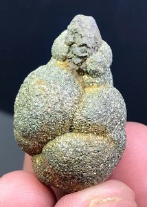 Golden pyrite crystal specimen From Pakistan 24 Grams - Picture 1 of 6