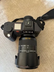 Leica SL2 47.0MP Mirrorless Camera - Black (Body Only) - Picture 1 of 16