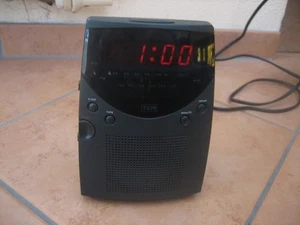 Radiowecker, TCM, Elektrisch oder Batterie, schwarz, 16,5 cm hoch, 10 cm breit - Bild 1 von 10